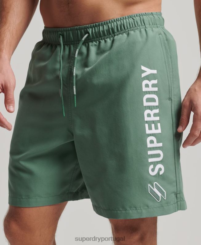 calções de banho reciclados apliques de 19 polegadas homens verde roupas Superdry 2208H56