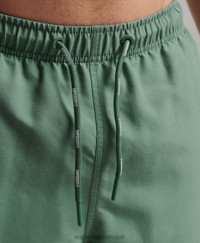 calções de banho reciclados apliques de 19 polegadas homens verde roupas Superdry 2208H56