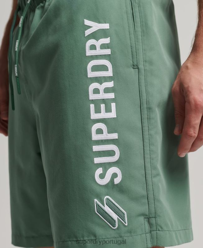 calções de banho reciclados apliques de 19 polegadas homens verde roupas Superdry 2208H56