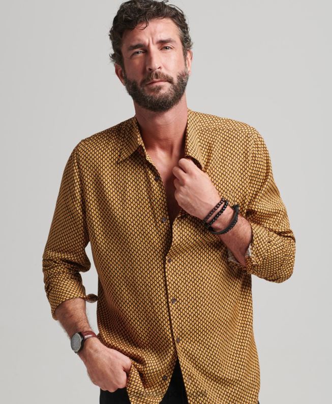 camisa manga longa com estampa anos 70 homens laranja roupas Superdry 2208H149