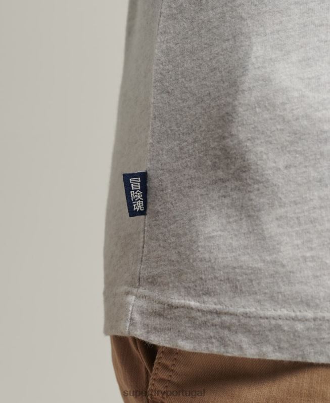 blusa de quarterback com logo vintage de algodão orgânico homens cinza claro roupas Superdry 2208H1509