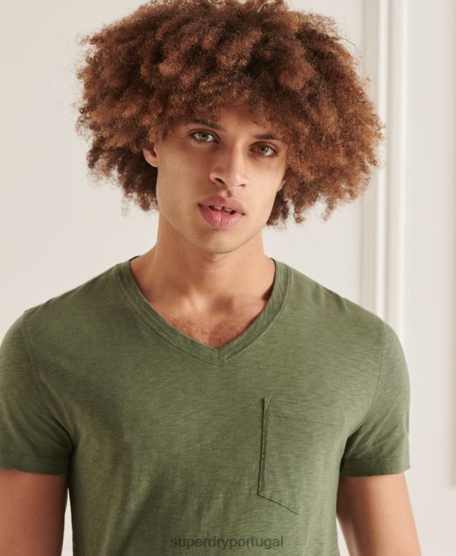 camiseta decote em bico de algodão orgânico com bolso homens verde roupas Superdry 2208H4846