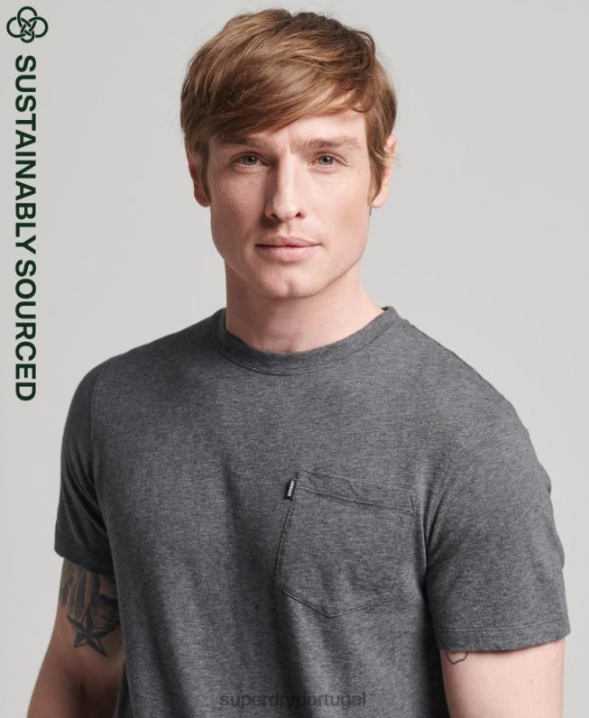 camiseta gola redonda de algodão orgânico com bolso homens cinza escuro roupas Superdry 2208H4910