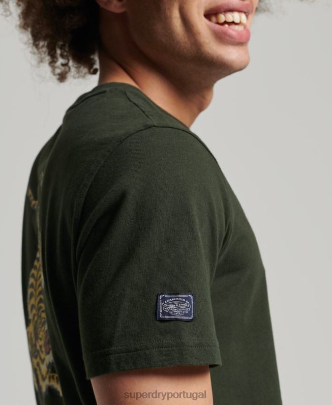 camiseta narrativa com logo vintage homens verde roupas Superdry 2208H4795