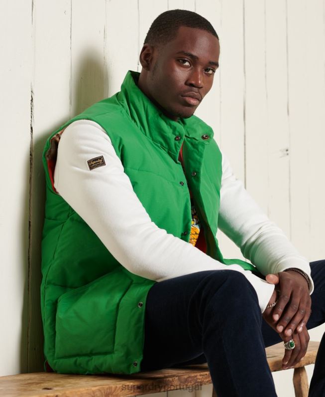 colete da montanha homens verde roupas Superdry 2208H1176