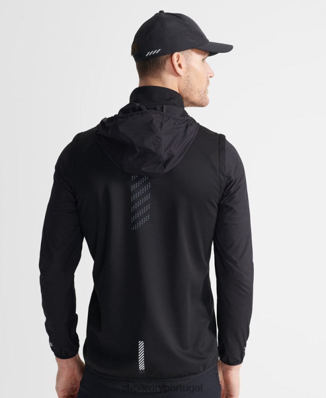 correr colete adaptável homens preto roupas Superdry 2208H4609