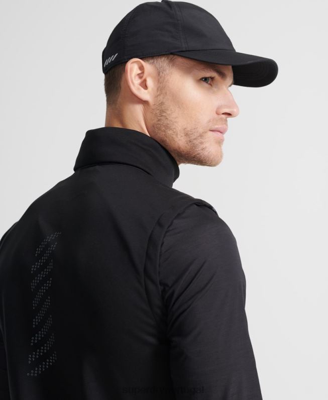 correr colete adaptável homens preto roupas Superdry 2208H4609