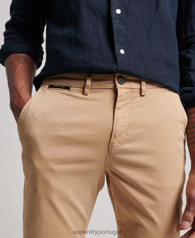 calções chino core homens bege roupas Superdry 2208H245