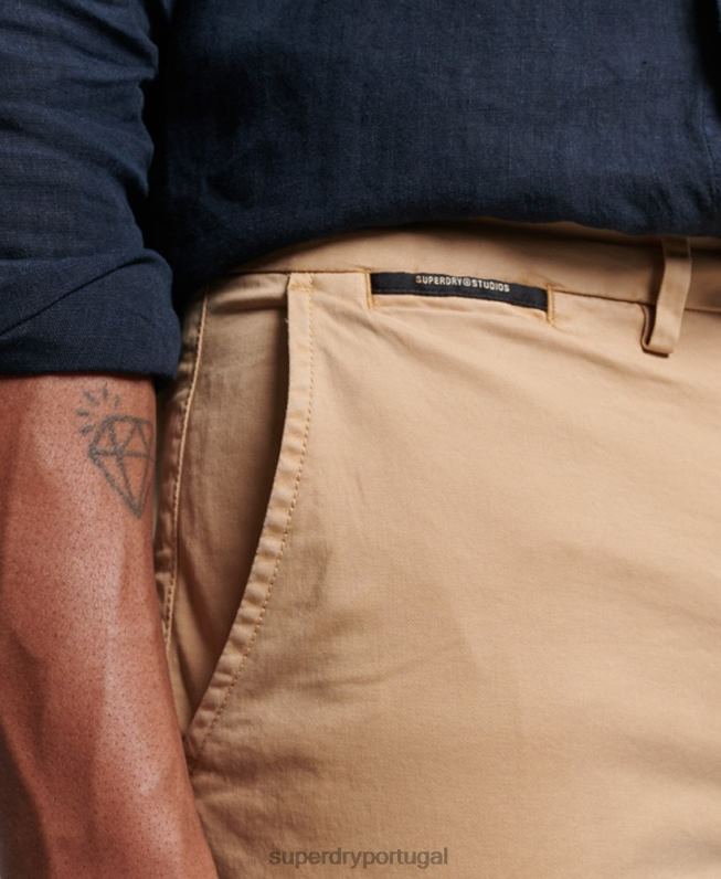 calções chino core homens bege roupas Superdry 2208H245