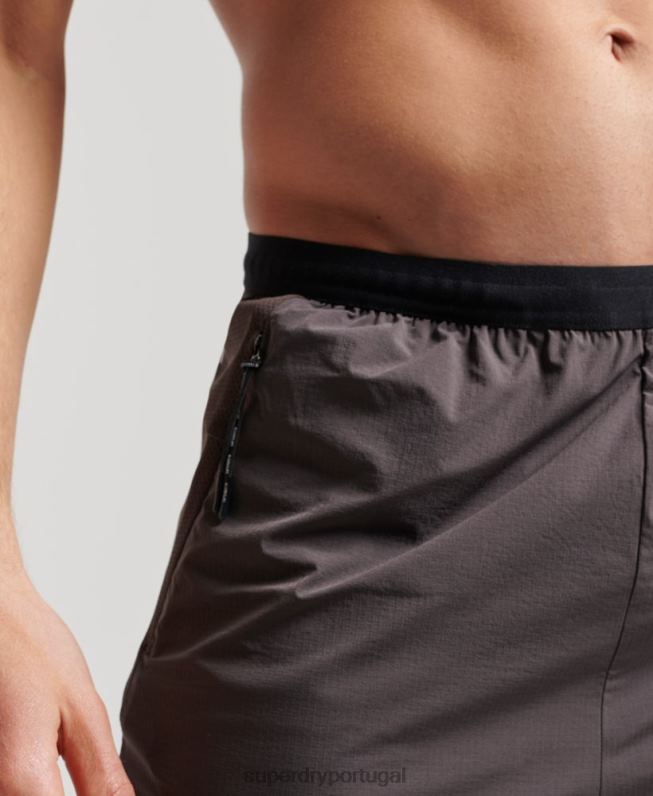 calções híbridos de trem homens cinza roupas Superdry 2208H1409