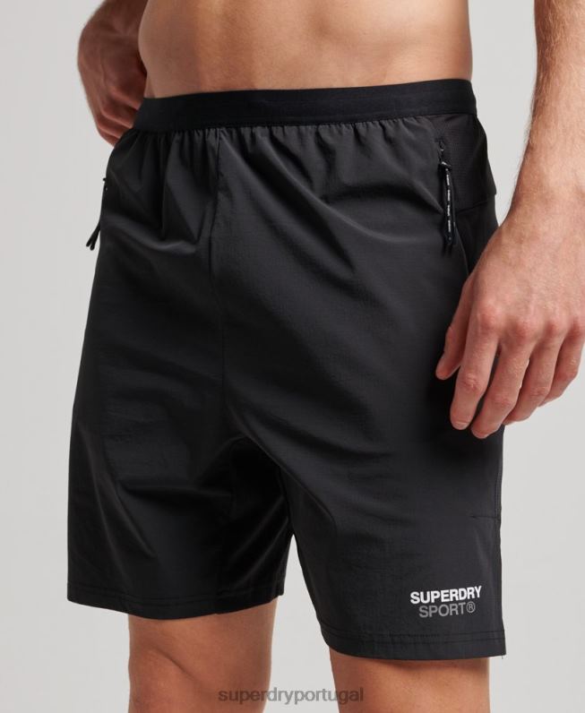 calções híbridos de trem homens preto roupas Superdry 2208H292