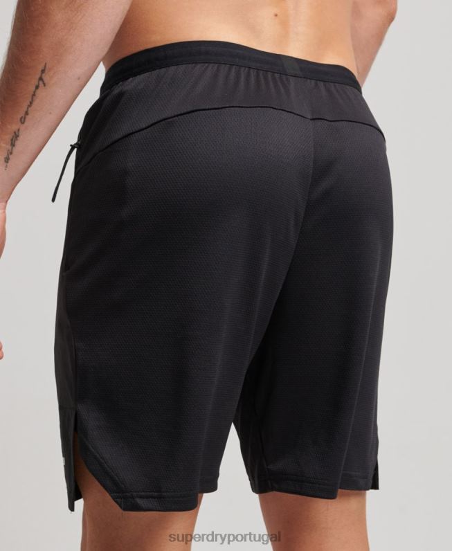 calções híbridos de trem homens preto roupas Superdry 2208H292
