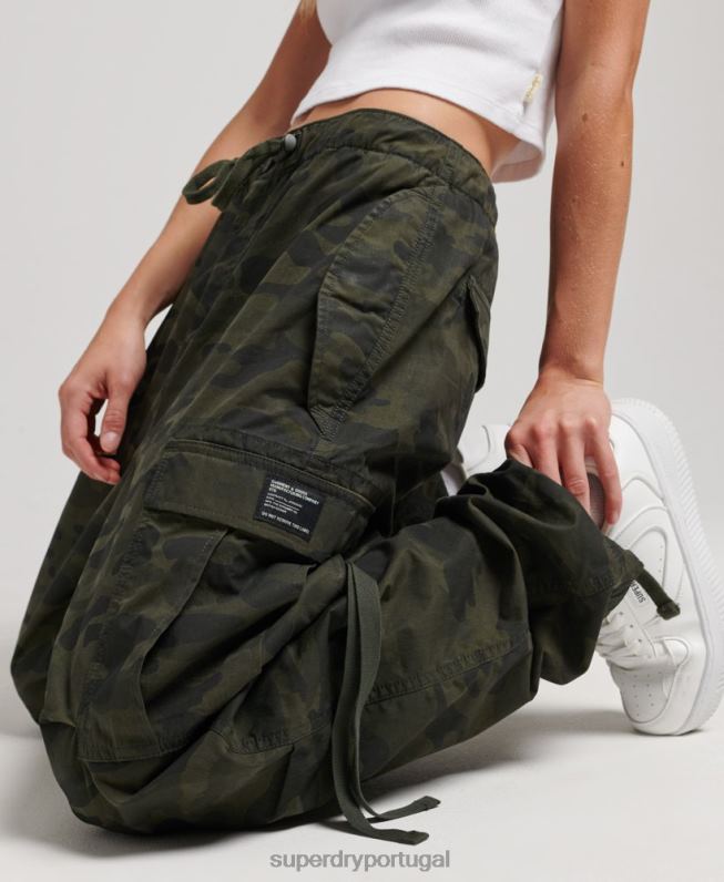 calças de paraquedas de algodão orgânico mulheres verde roupas Superdry 2208H2602