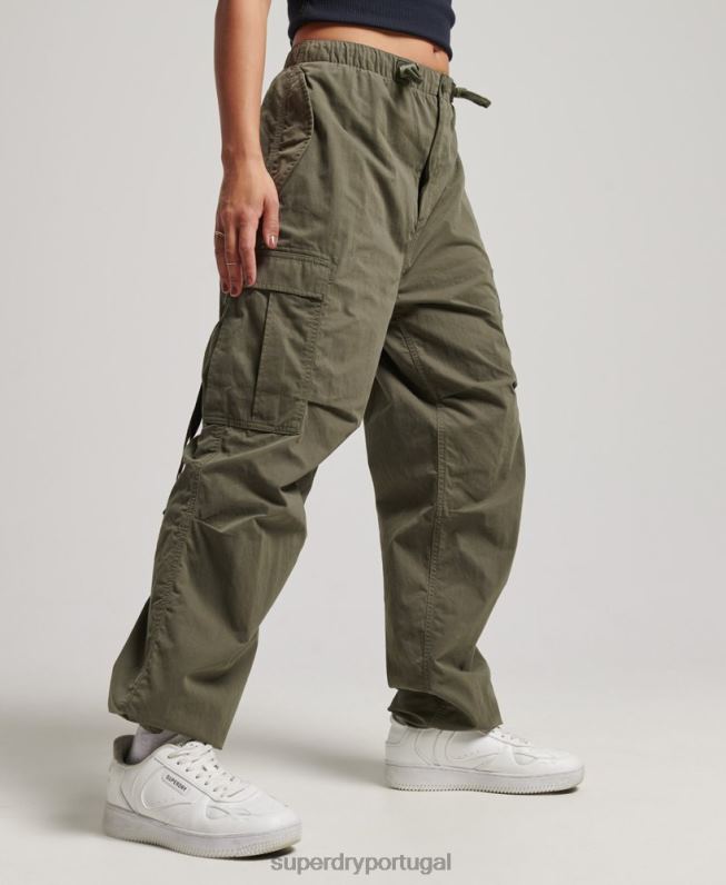 calças de paraquedas mulheres verde roupas Superdry 2208H2560