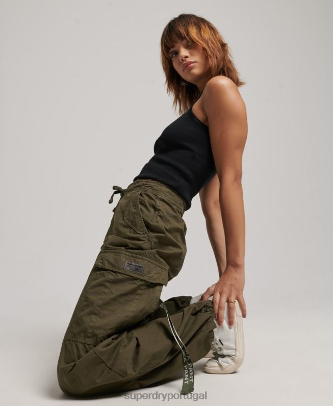 calças largas de pára-quedas mulheres verde roupas Superdry 2208H2095