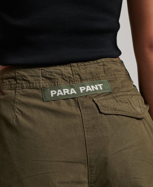 calças largas de pára-quedas mulheres verde roupas Superdry 2208H2095
