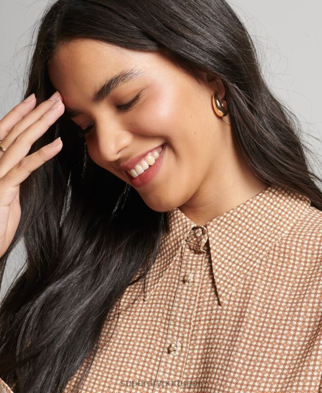 camisa manga longa com estampa anos 70 mulheres marrom roupas Superdry 2208H6515