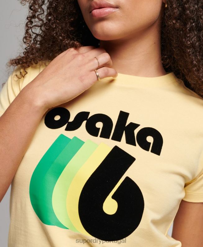camiseta estampada anos 90 mulheres amarelo roupas Superdry 2208H2667