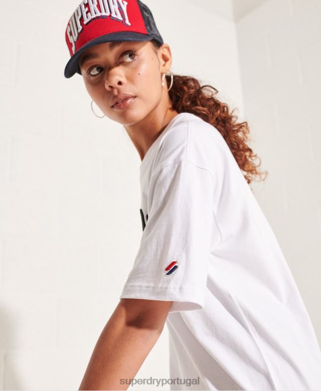 camiseta monocromática do time do colégio mulheres branco roupas Superdry 2208H6300