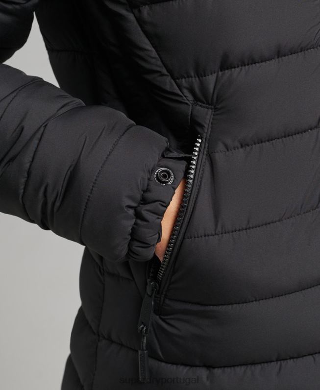 casaco puffer acolchoado leve com capuz de palangre de pele sintética mulheres preto roupas Superdry 2208H3716