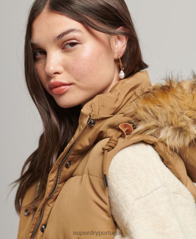 colete de peles artificiais everest mulheres marrom roupas Superdry 2208H3678
