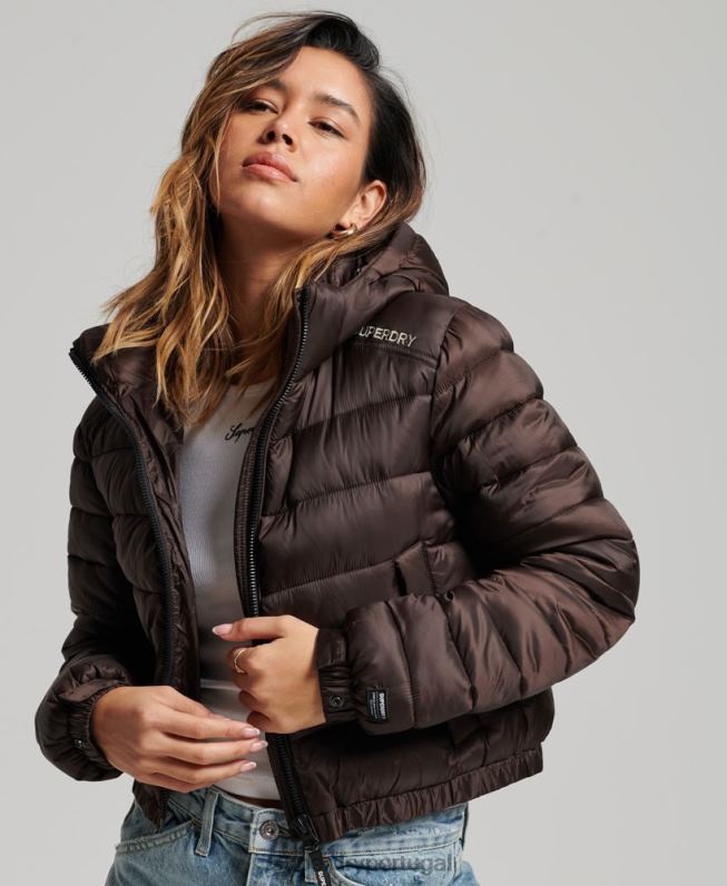 jaqueta esportiva acolchoada leve cortada mulheres marrom roupas Superdry 2208H3708