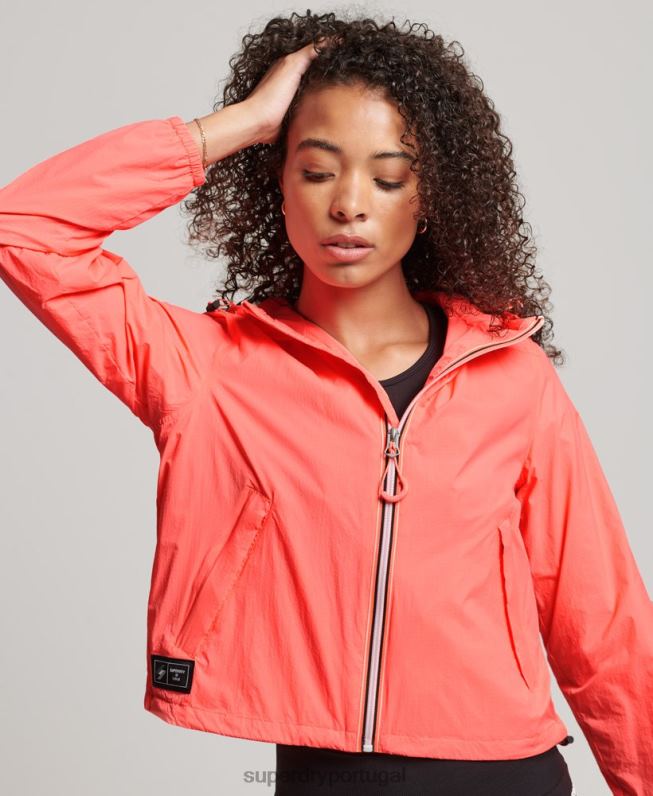 jaqueta leve code standard logo mulheres coral roupas Superdry 2208H3611