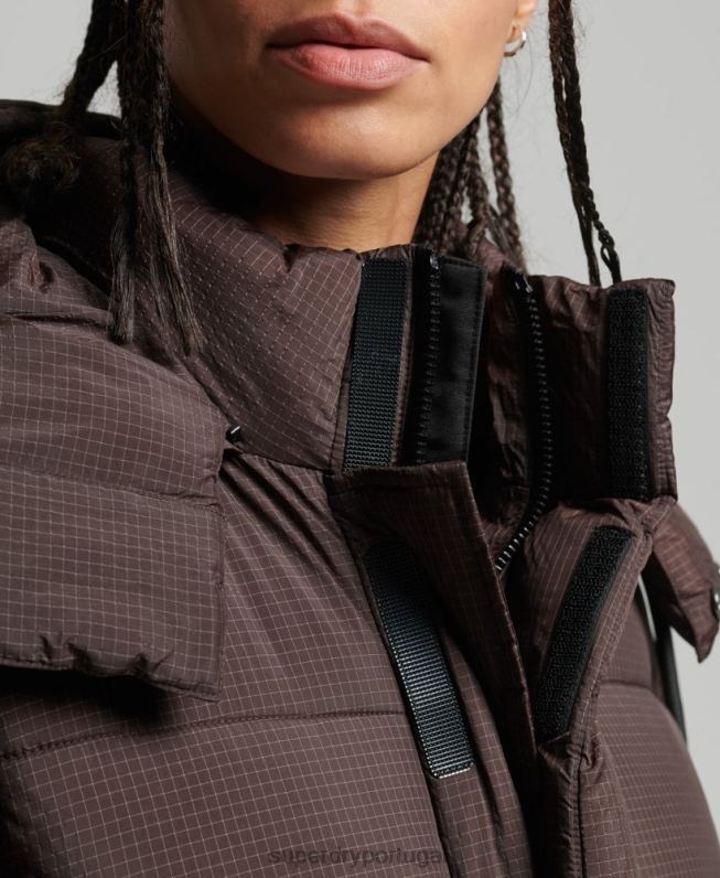 jaqueta puffer ripstop com capuz mulheres marrom roupas Superdry 2208H3576