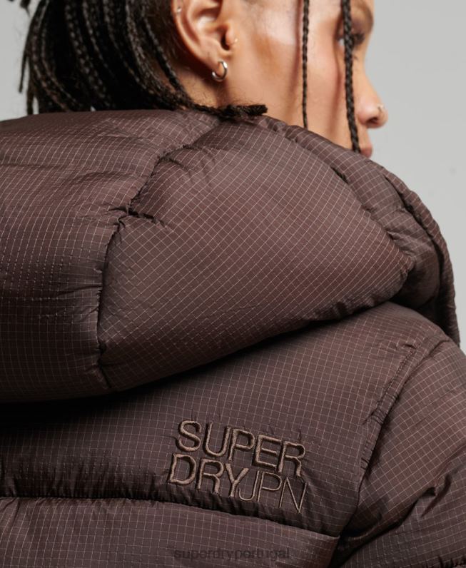 jaqueta puffer ripstop com capuz mulheres marrom roupas Superdry 2208H3576
