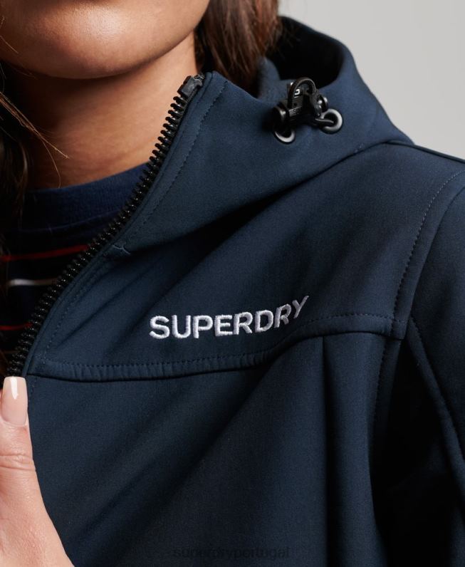 jaqueta softshell com capuz code trekker mulheres marinha roupas Superdry 2208H3524