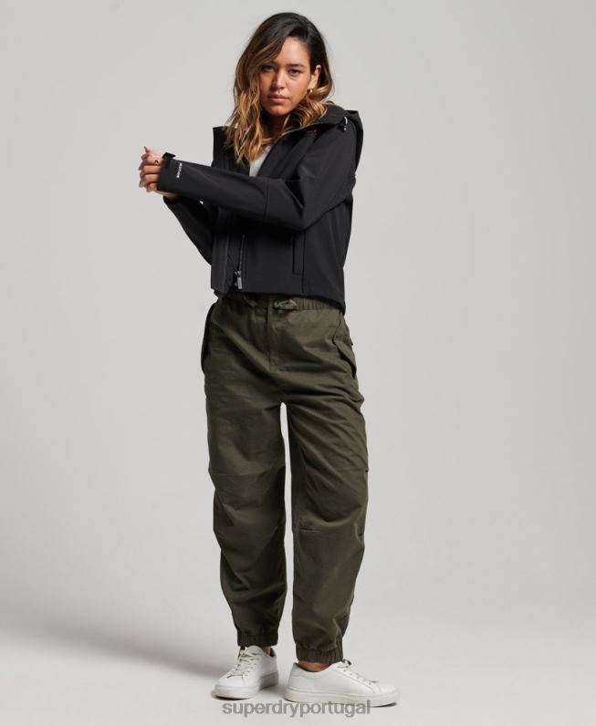 jaqueta softshell com capuz code trekker mulheres preto roupas Superdry 2208H3529