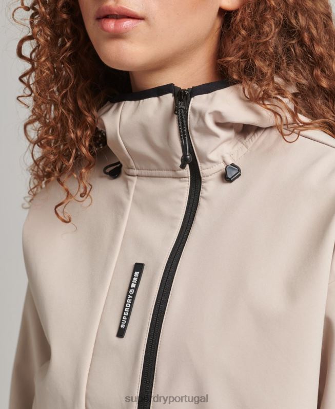 jaqueta softshell tech crop mulheres bege roupas Superdry 2208H5521