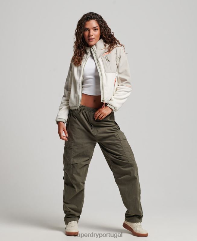 jaqueta trekker code hibrida mulheres creme roupas Superdry 2208H3616