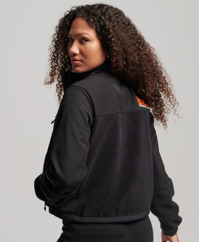 jaqueta trekker code hibrida mulheres preto roupas Superdry 2208H3615