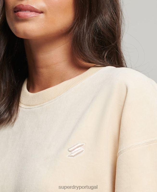 code s logo veludo oversized crew mulheres creme roupas Superdry 2208H5805