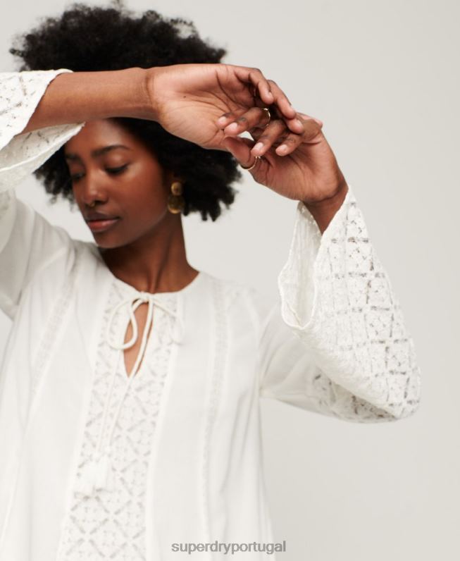 vestido mini manga flare em renda mulheres creme roupas Superdry 2208H2079